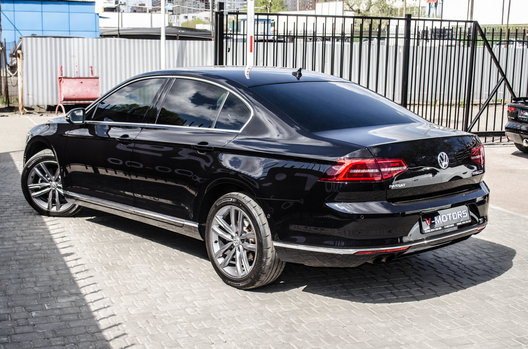 Volkswagen Passat b8 черный